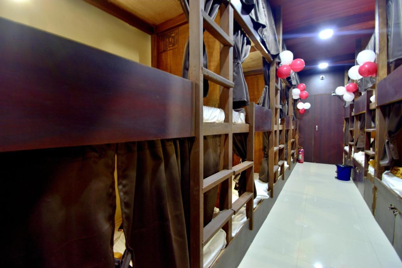 Asra Dormitory For Male And Female مومباي المظهر الخارجي الصورة
