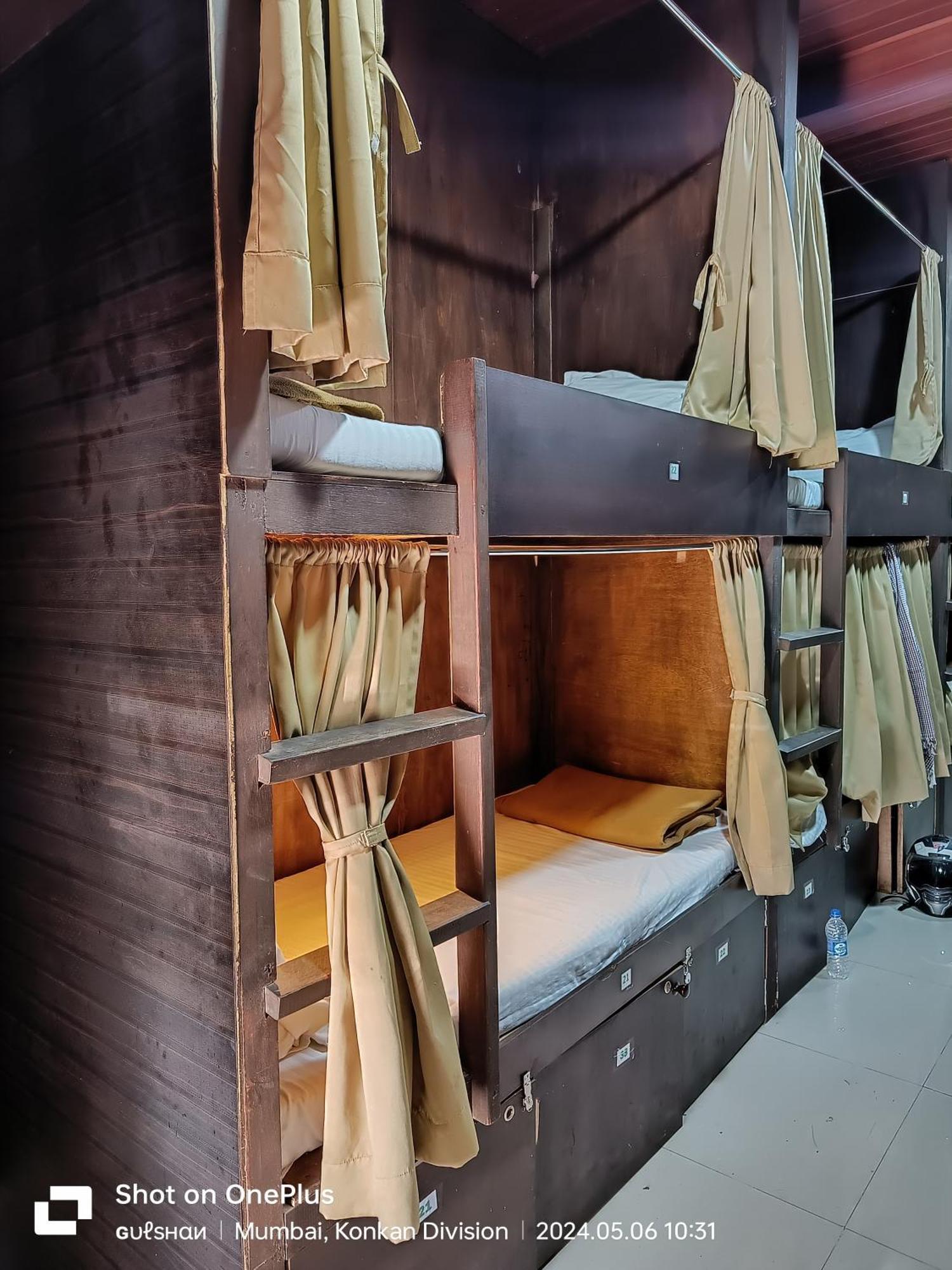 Asra Dormitory For Male And Female مومباي المظهر الخارجي الصورة