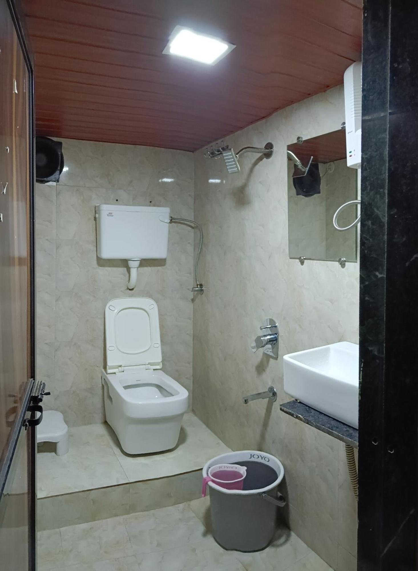 Asra Dormitory For Male And Female مومباي المظهر الخارجي الصورة